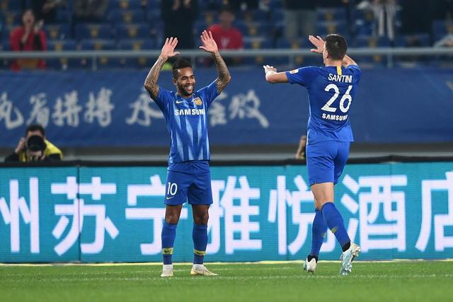 欧冠决赛前瞻：阿森纳如何应对巴黎圣日耳曼的边路攻势？